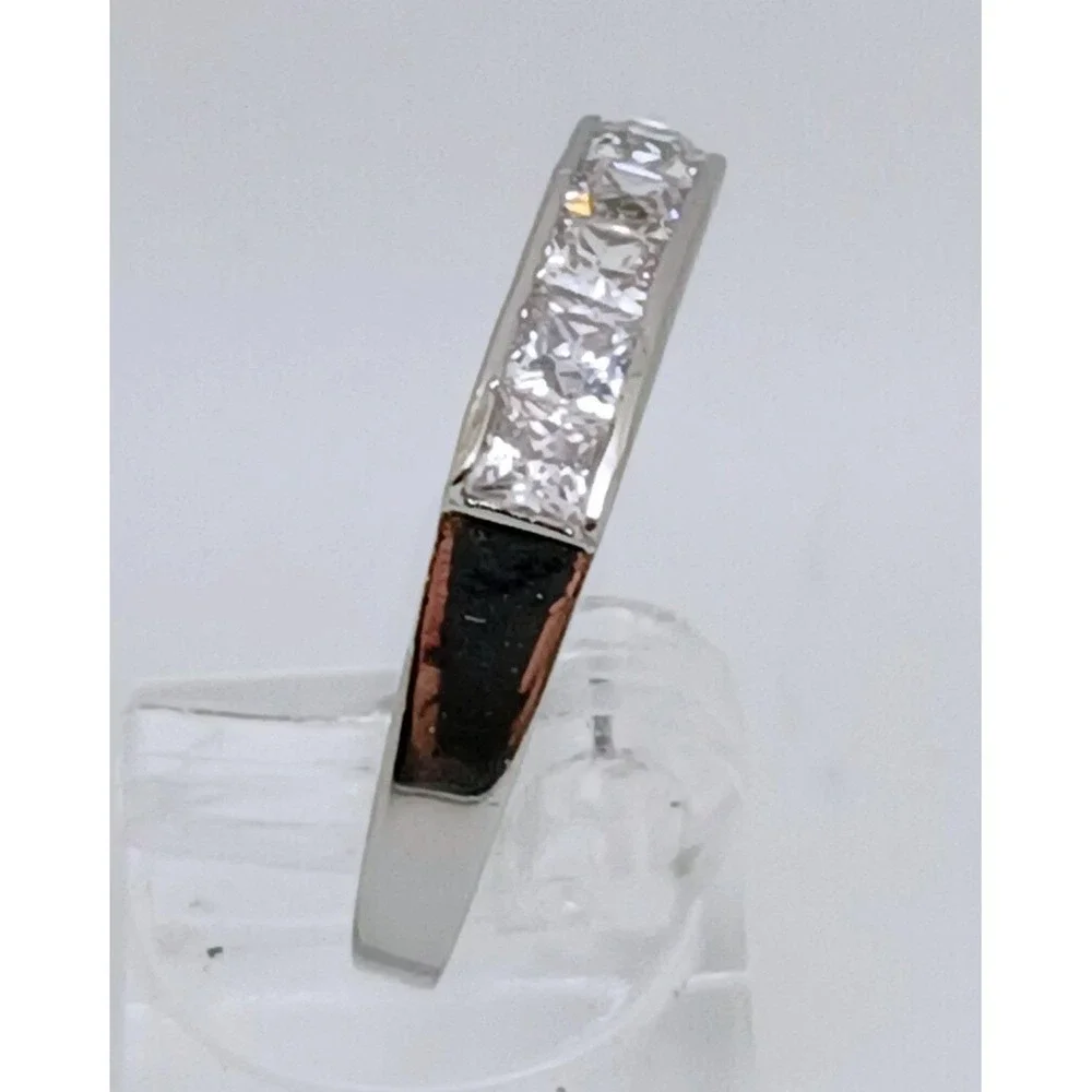 Silver Tone Princess Cut 5 Stone Channel Set Cubic Zirconia Band Ring Size 8